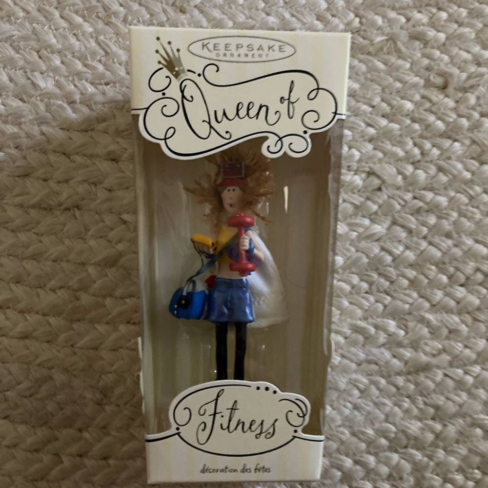 NWT Hallmark Keepsake Queen of Fitness